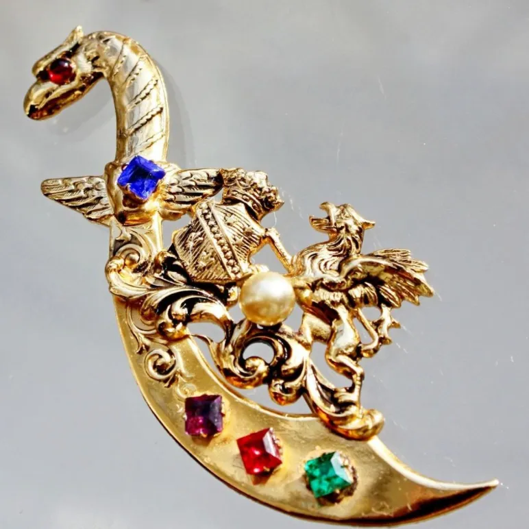 Коллекционная брошь CORO 1940-е