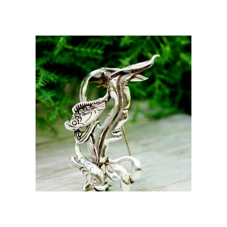 Винтажная  серебряная брошь от CYVRA