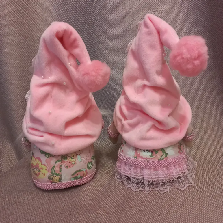 Гномы в розовом