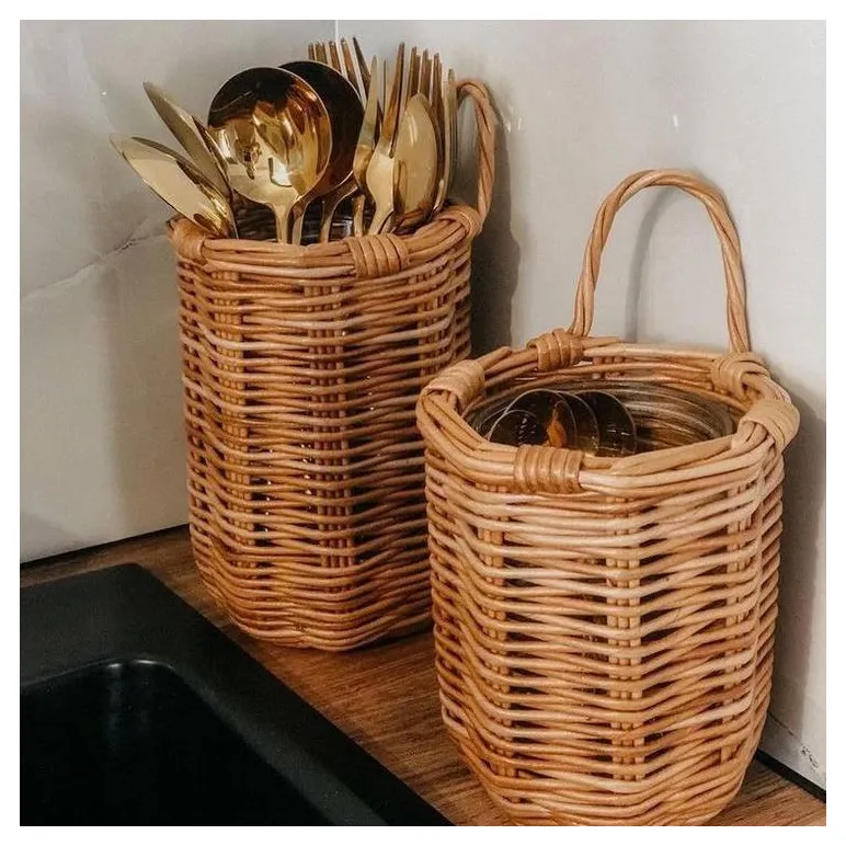 Корзина плетеная