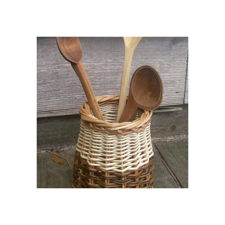 Корзина плетеная