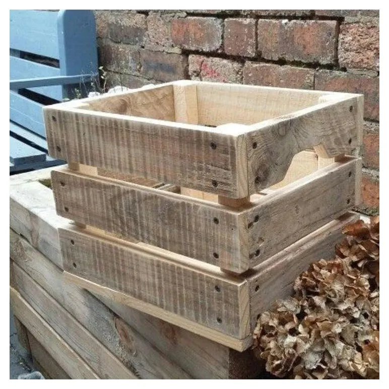 Ящик из дерева