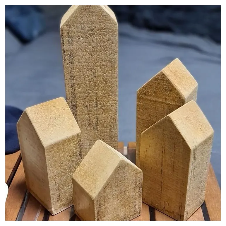 Домик интерьерная статуэтка