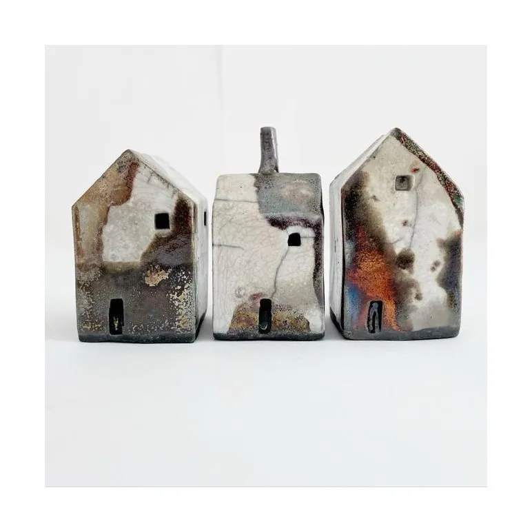 Домик интерьерная статуэтка