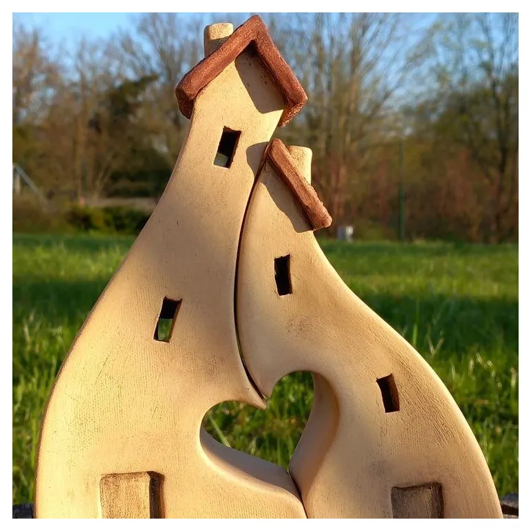 Домик интерьерная статуэтка