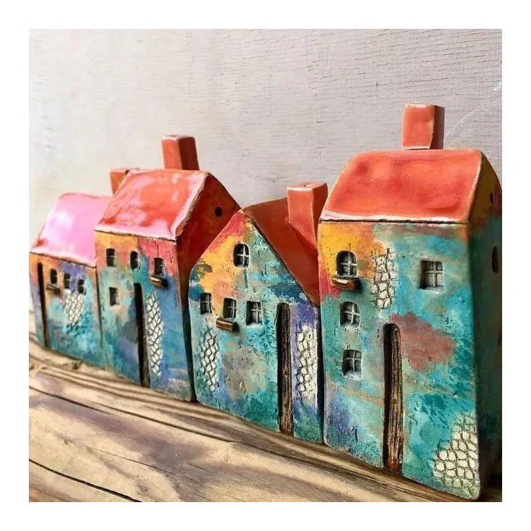 Домик интерьерная статуэтка