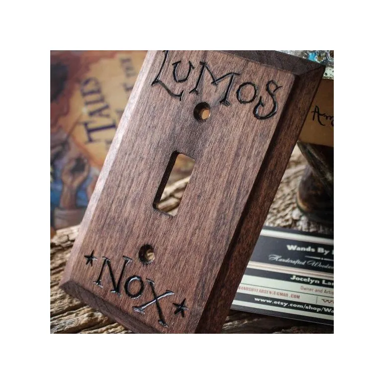 Розетка, выключатель