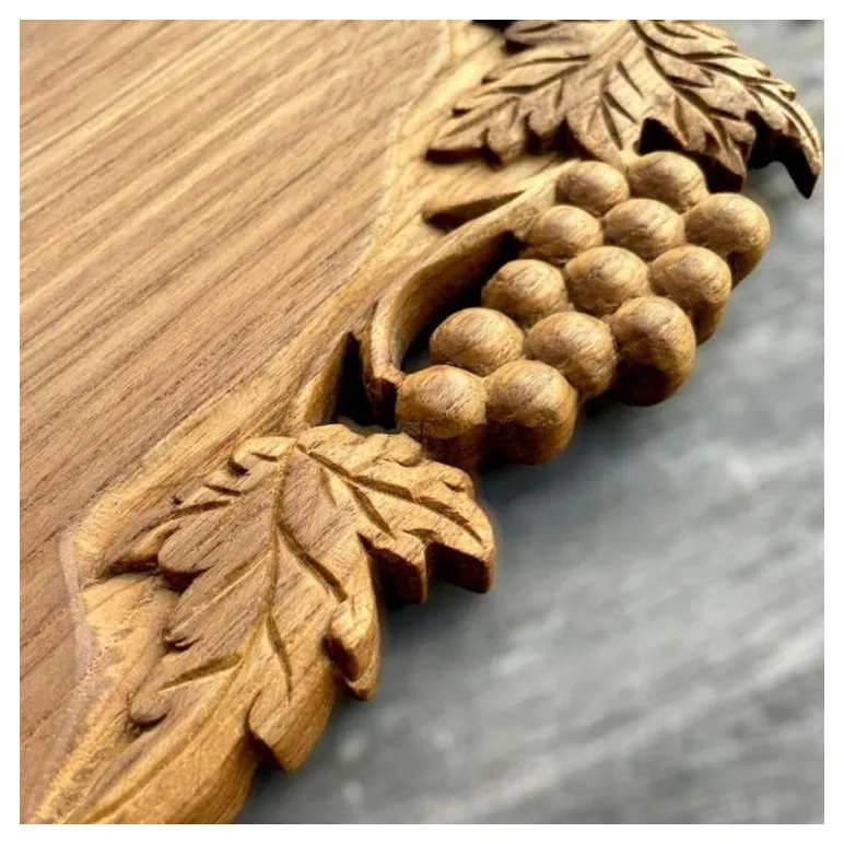 Резной поднос