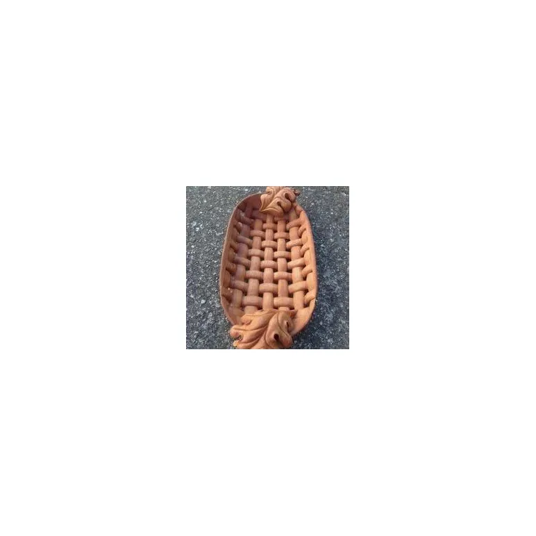 Резной поднос