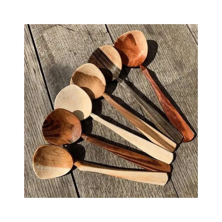 Столовые приборы