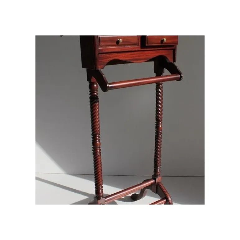 Вешалки и плечики для одежды