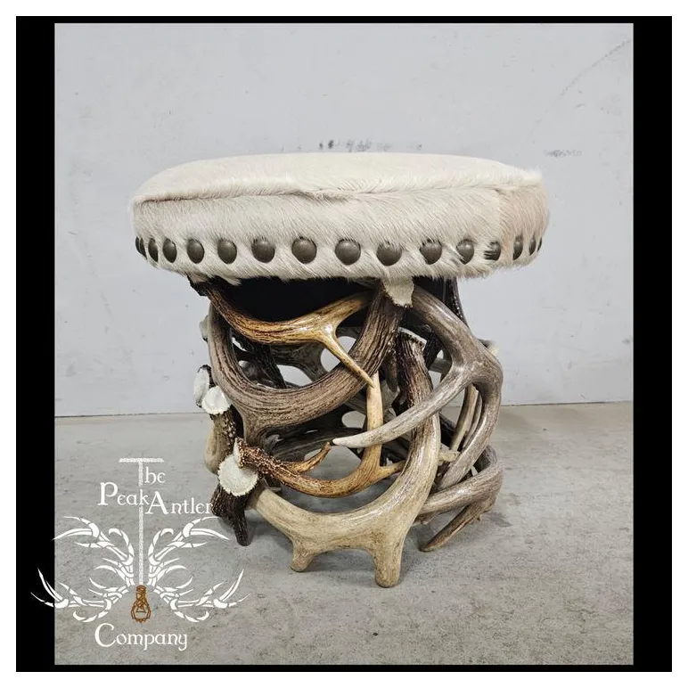 Табурет, пуф