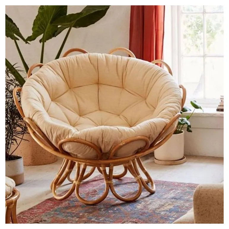 Стул из массива, деревянный