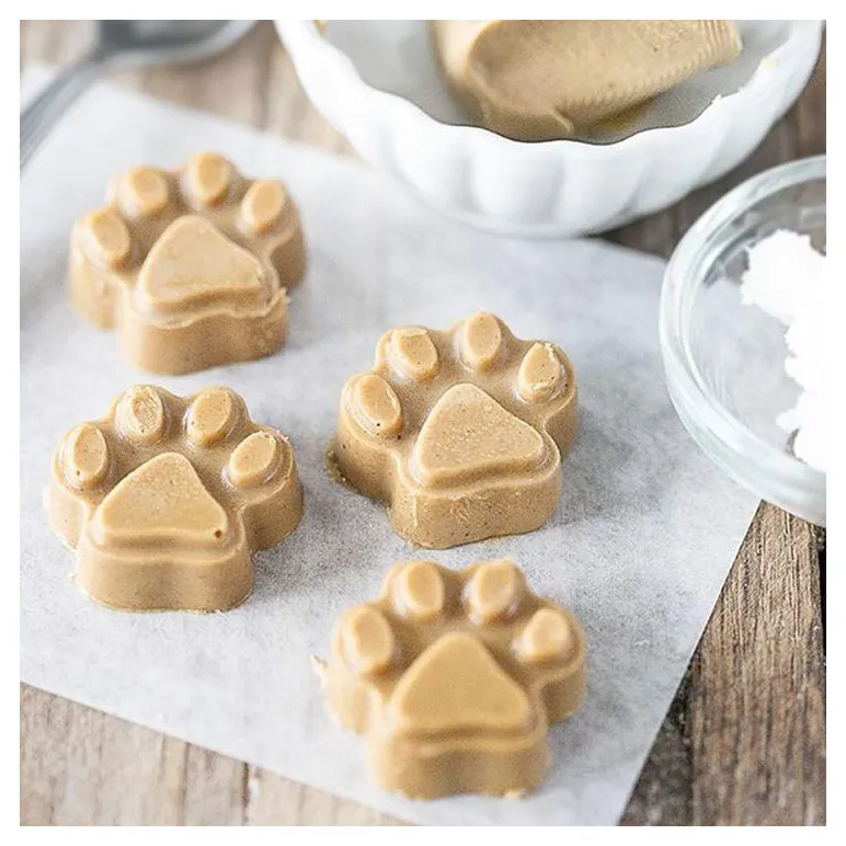 Лакомства для собак, кошек